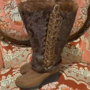 Beautiful faux fur boots for winter. Be the cool stylish women that you are!
